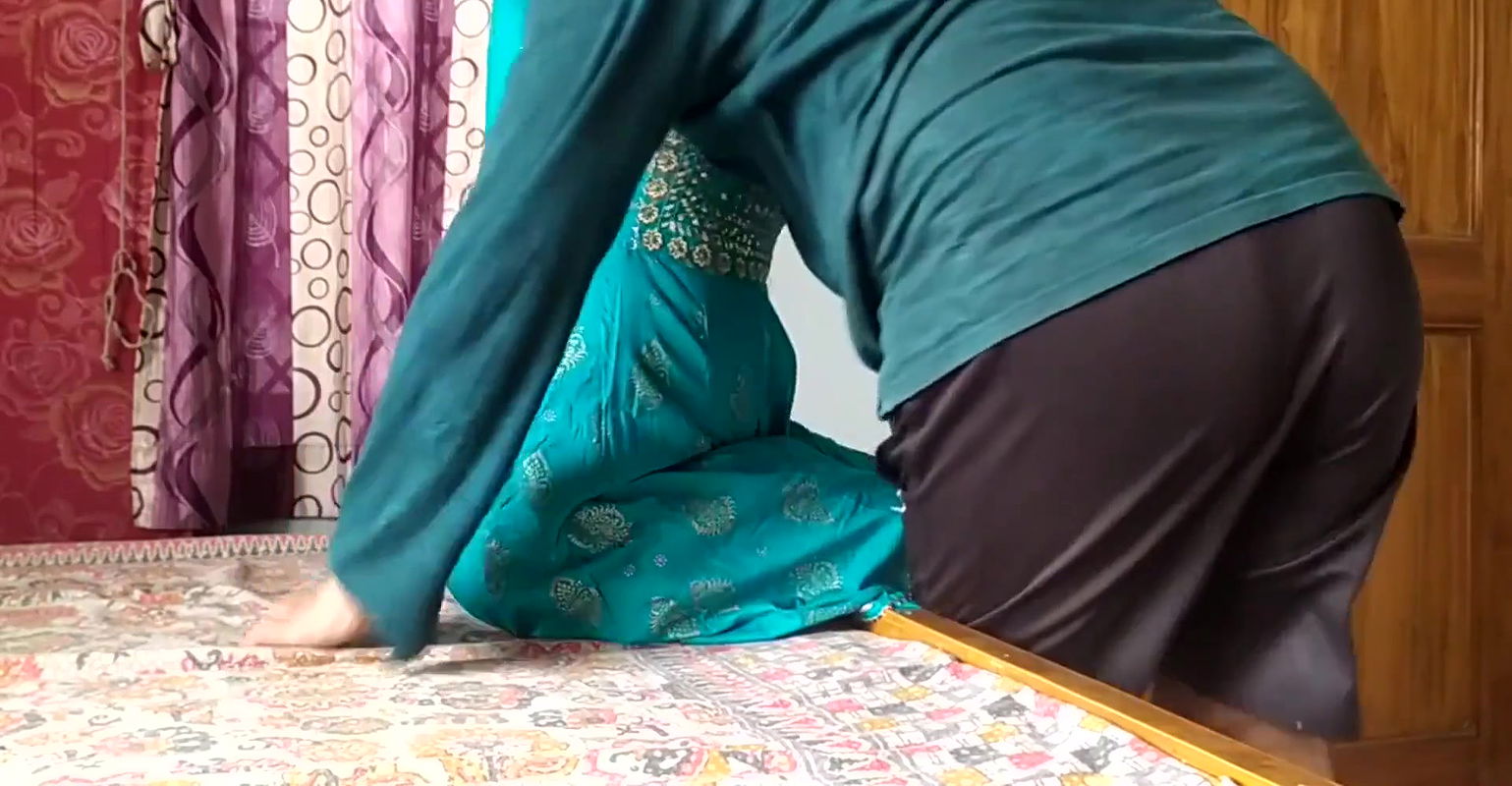 Horny Indian Wife Deep Pussy Fuckin