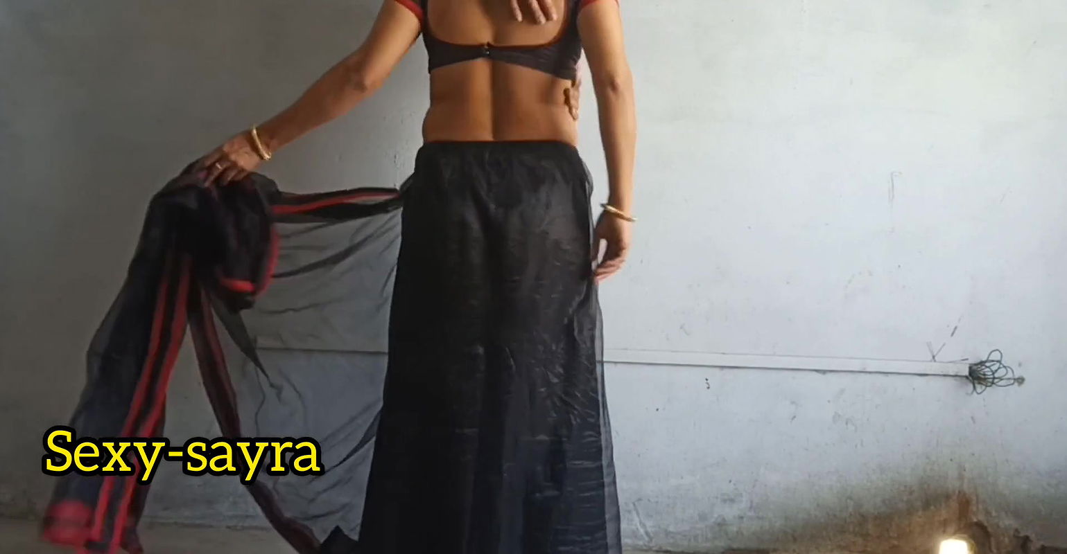 Padosi ne Meri saree utha choda