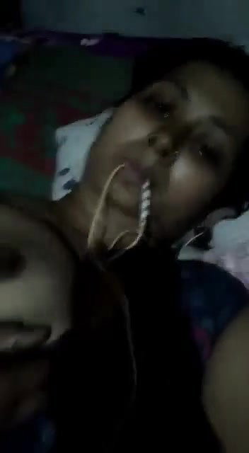 Bengali Bhabi Showing