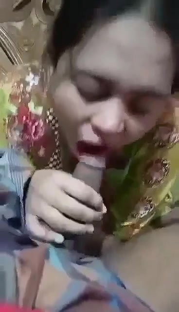 Bhabi Sucking Dick