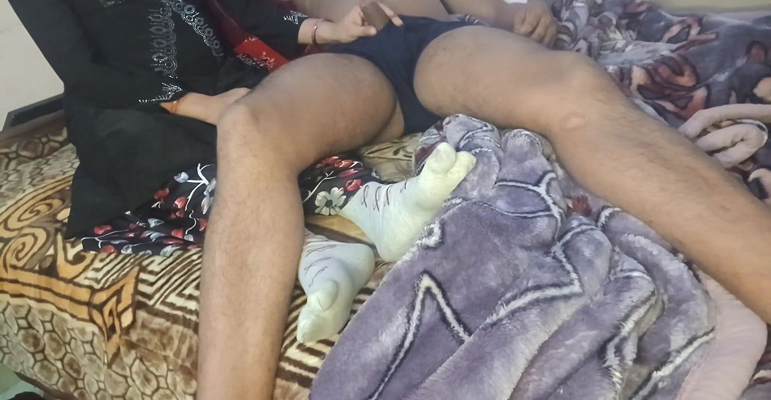 Apne khala ki ladki ko choda uske gar jake