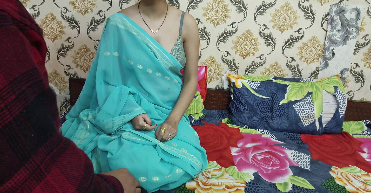 Desi Indian chachi Saara is naked and salutes the cock of her while talking dirty in hindi