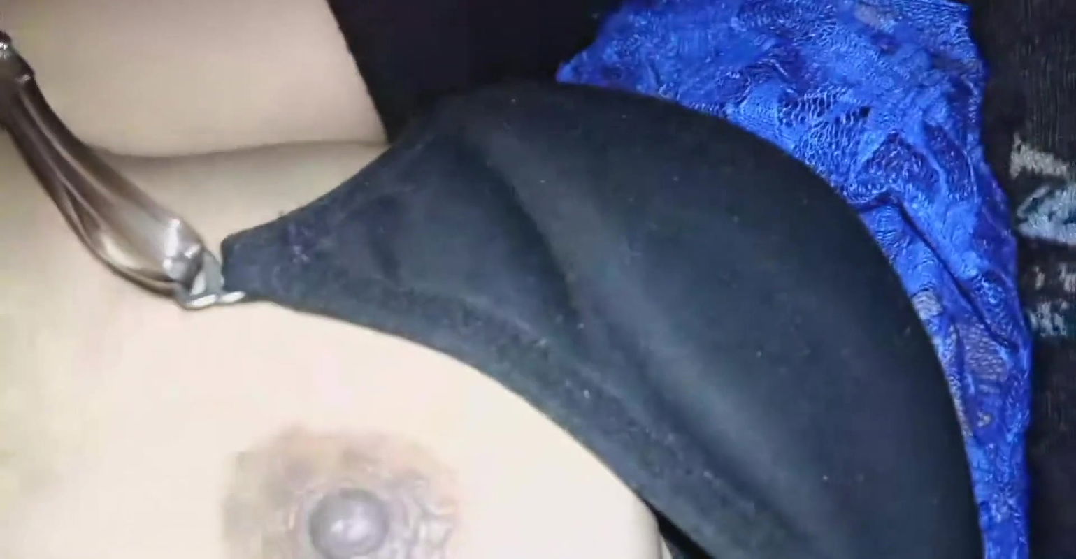 Indian Telugu Village Couple Watching Porn Having Sex In Pornstar Style, Dewar ne apni bhabi ko room me choda