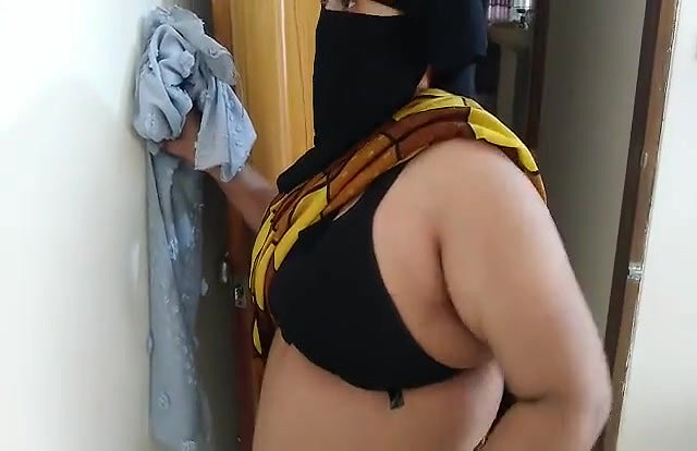 Tamil Badi Bahen ko Chote Bhaie Ne Ghar par Chudai Kar Dia – Desi Village Sex (Clear Audio)