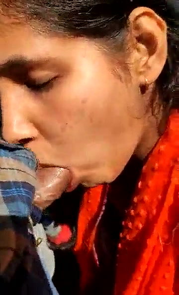 Desi college girl sucking dick outdoors