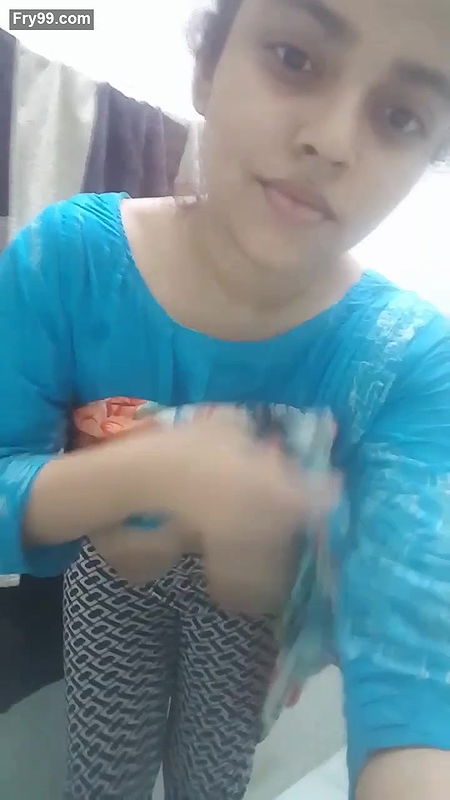 Desi sexy bhabi hot boobs