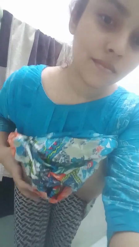 Desi sexy bhabi hot boobs