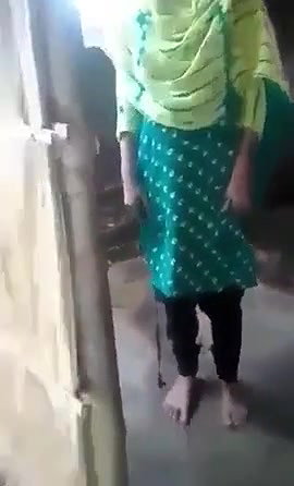 Desi Girl Showing Her Boobs and Pussy