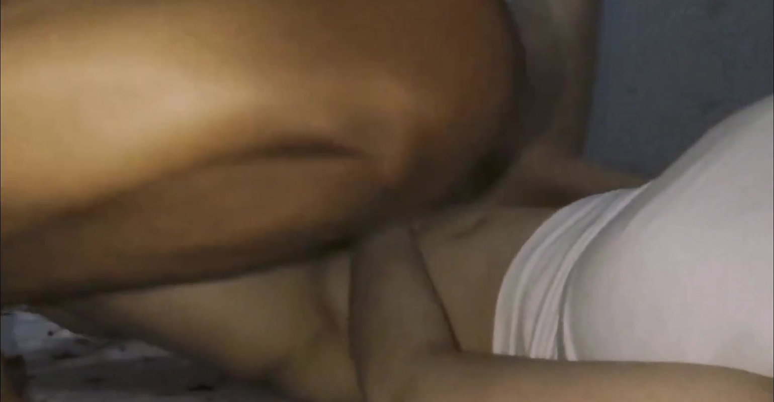 Desi ladki ko choda Real little stepsister & big stepbrother hardcore indian sex