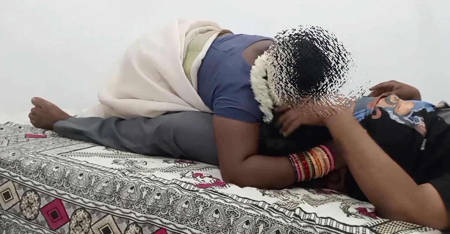 Desi Tamil bhabhi cheating sex for her devar hard doggy fucking fingerings