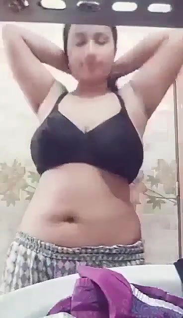 Beautiful Horny chubby Girl Fingering