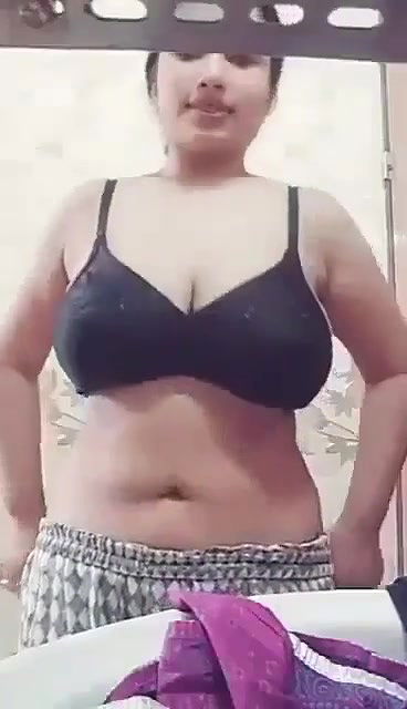 Beautiful Horny chubby Girl Fingering