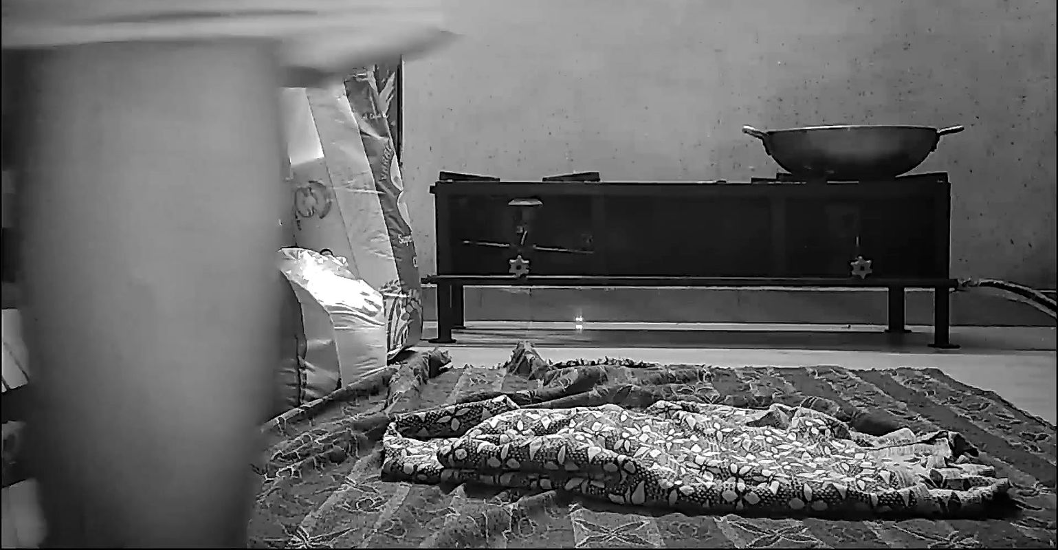 Indian house wife kissing ass b