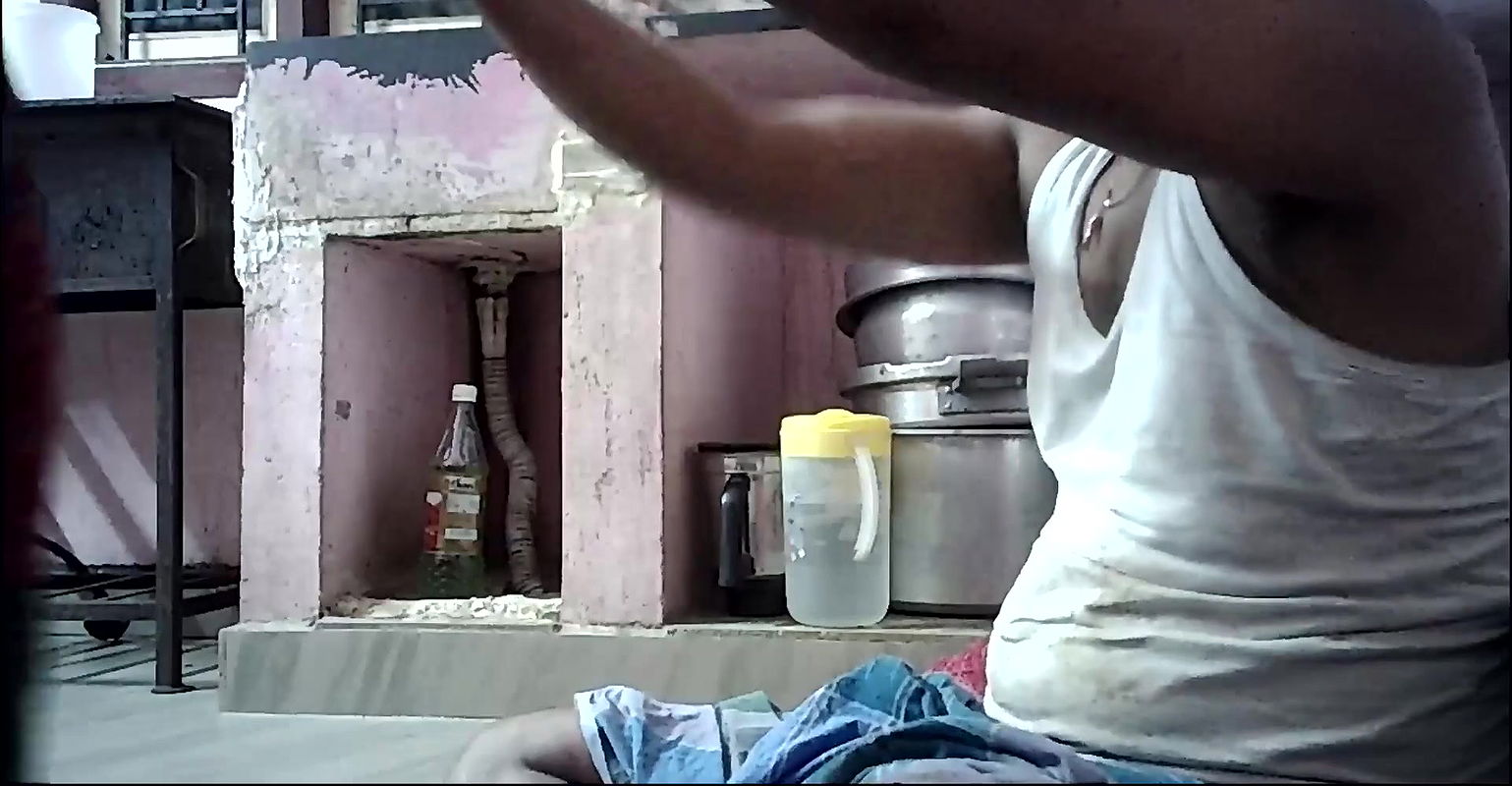 Indian house wife lips kissing ass