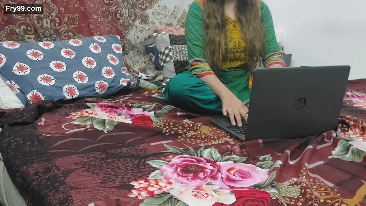 Pk sexy bhabi fucking old father in lw