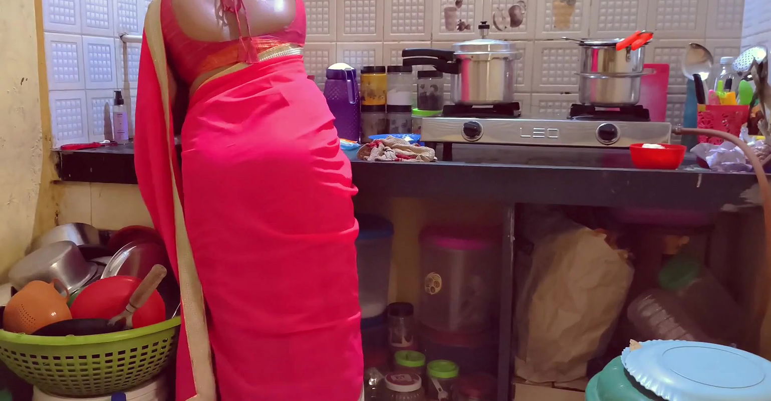 Indian Glory hole stepmom enjoy his first glory hole with stepson in the kitchen