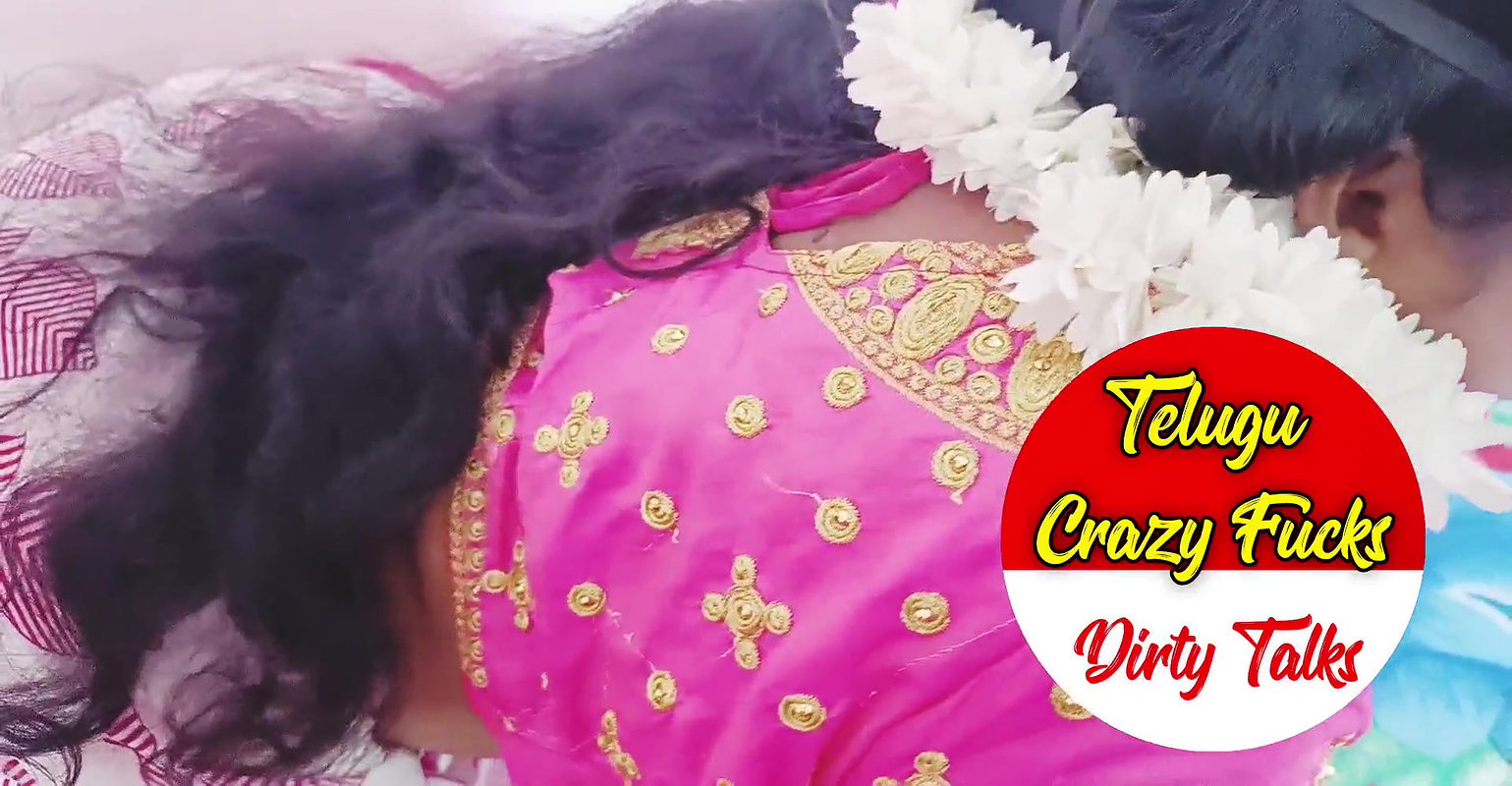 Indian telugu beautiful saxy saree housewife self