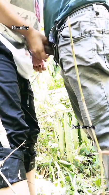 Burma lover outdoor fucking