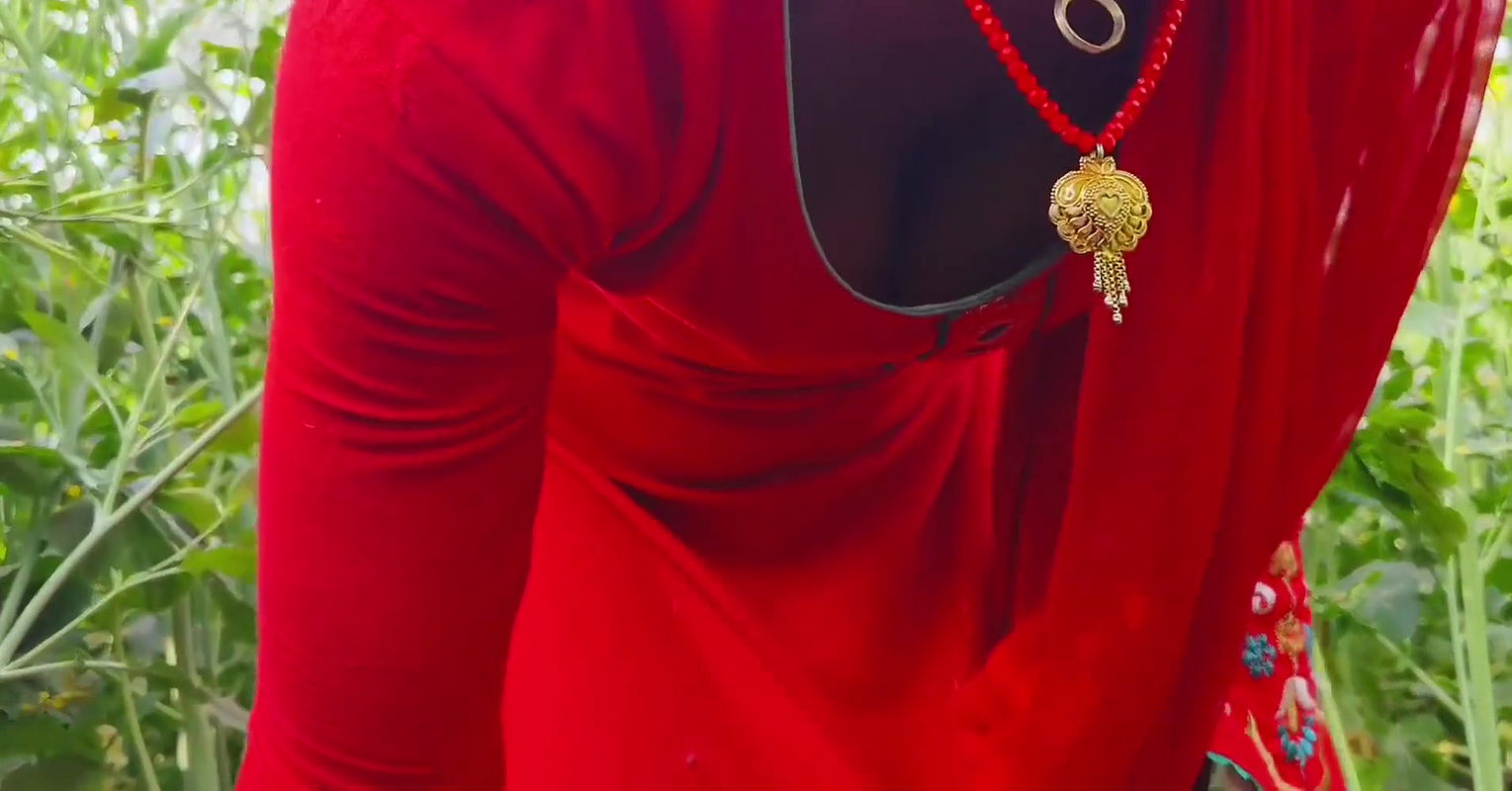 Bakchod patni ne apne patni ko jungal me lejake hard chodai kiya Step- sister in low step mom  me fuck a lot in the forest