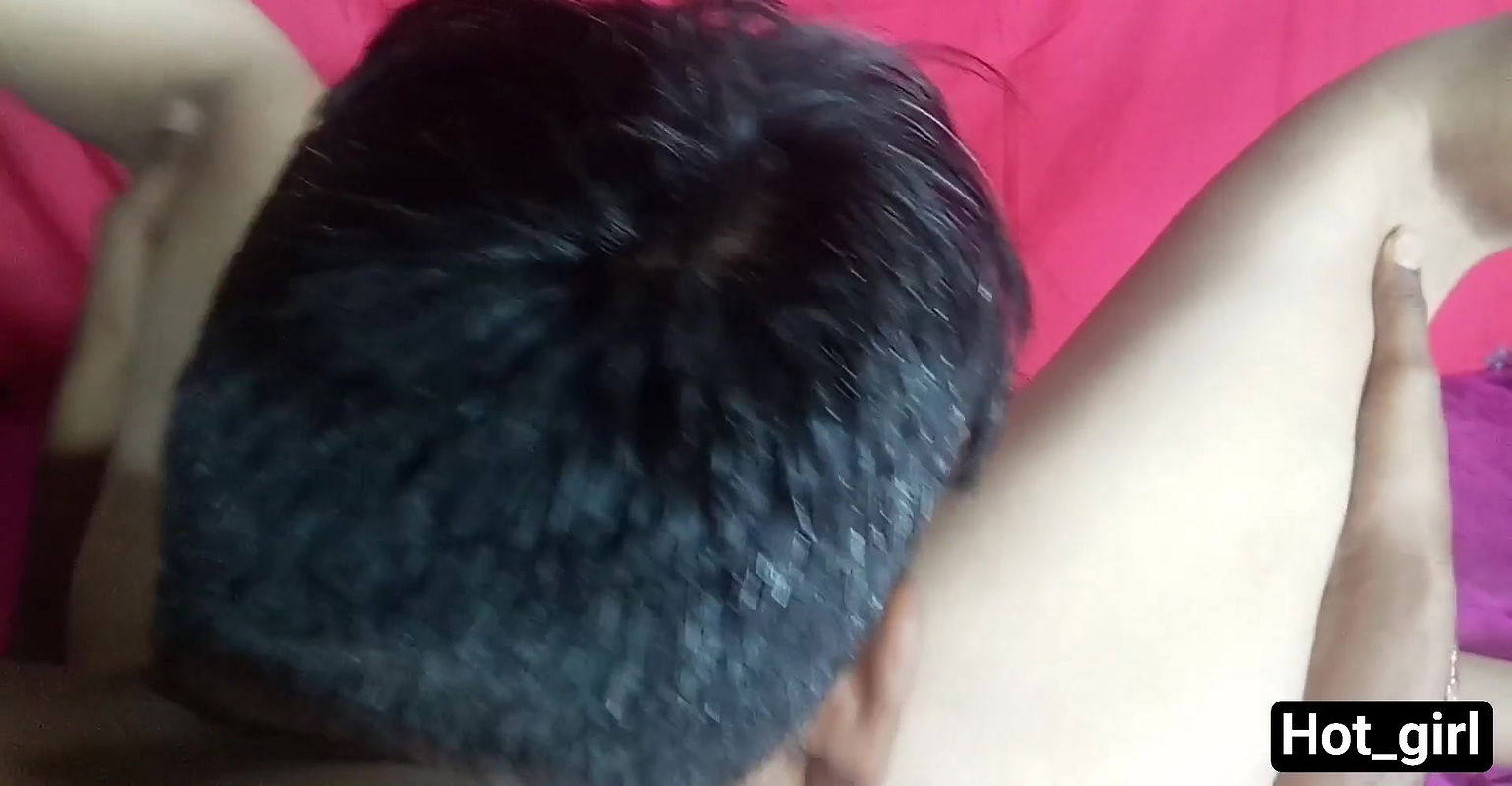 Dewer ne meri chut ko chucha Hot_girl