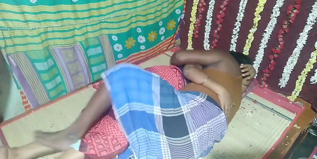 Having sex with the wife on her wedding day