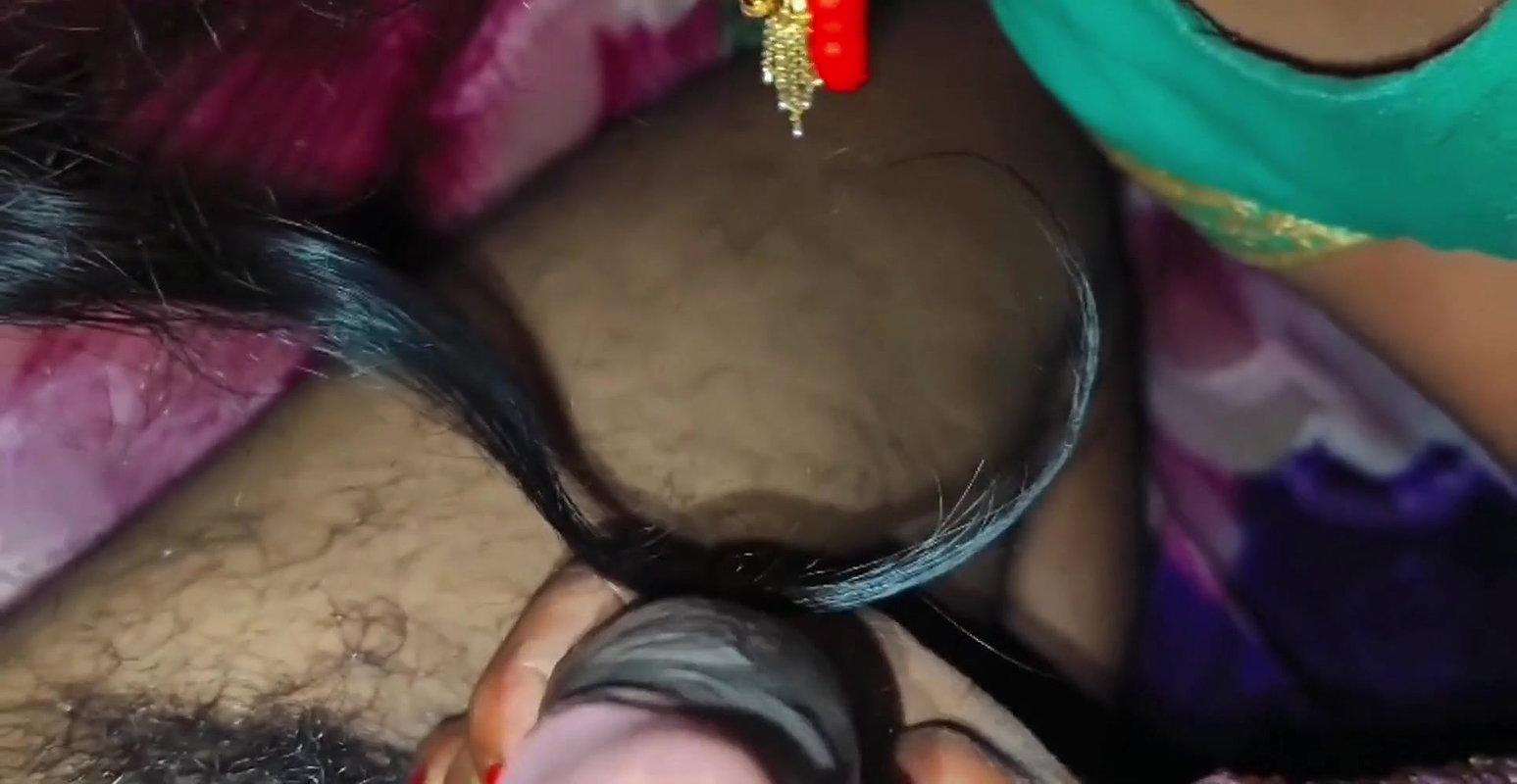 Bangali pati ne apne patni se lipstick lgwake ke lund ko chuswaya aur stepe mom bana ke hard chudai kiya tab patni chilane lagi