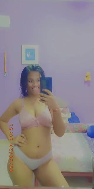 Desi Beautiful Tamil Cute Girlfriend Big Boobs Show & Saree Strip Mirror Selfies