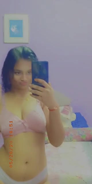 Desi Beautiful Tamil Cute Girlfriend Big Boobs Show & Saree Strip Mirror Selfies