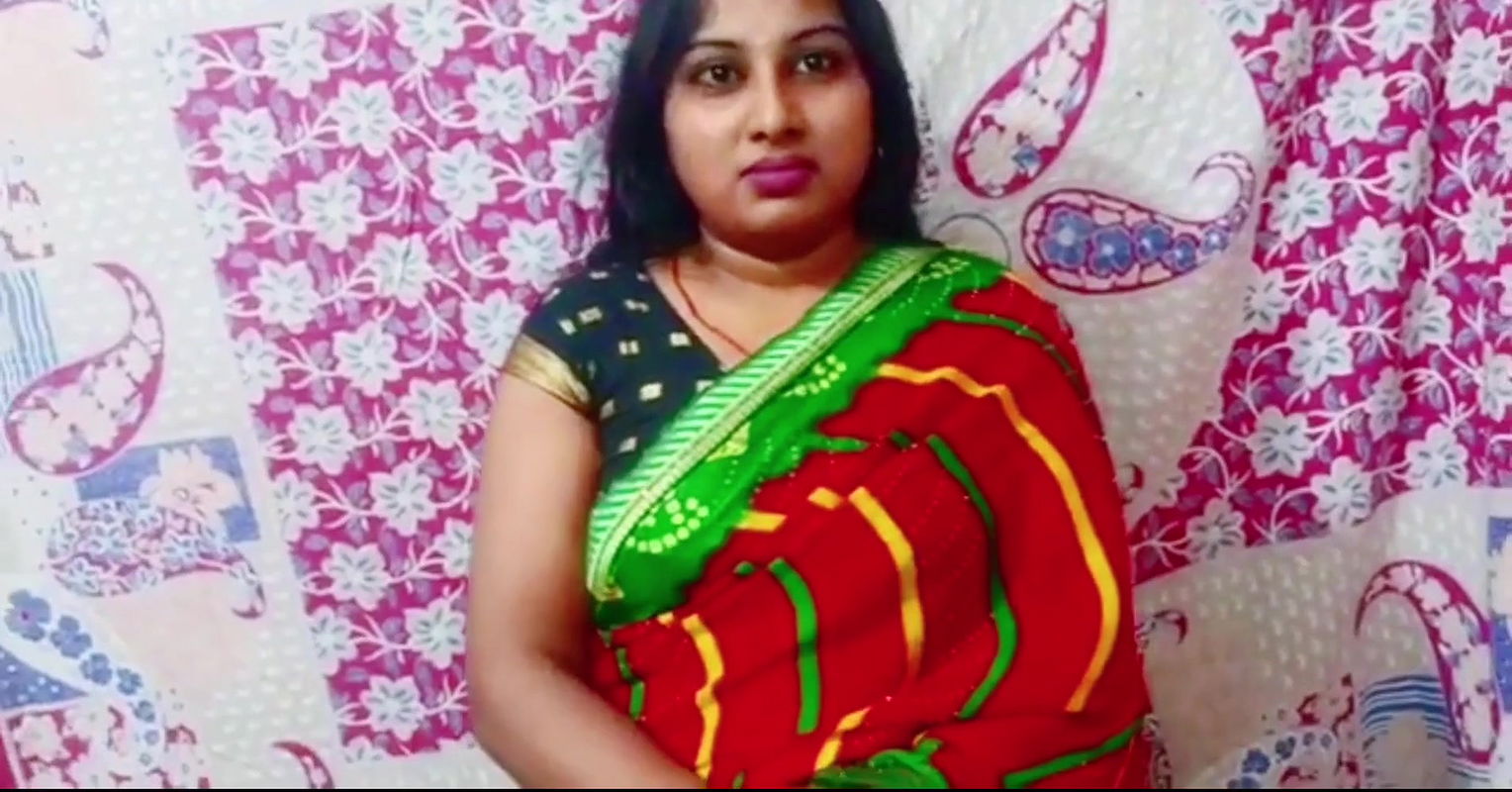 Dirty son-in-law left mother-in-law When she was alone at home Desi sex Video   Clear Hindi Vioce