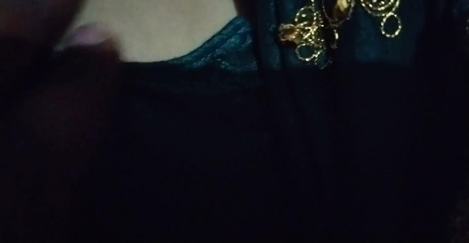 Horny biwi ko lund chahiye