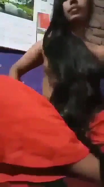 Village Girl Wet Pussy Showing