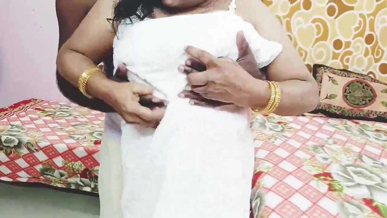 Telugu Aunty Blowjob and Pussy Fingering
