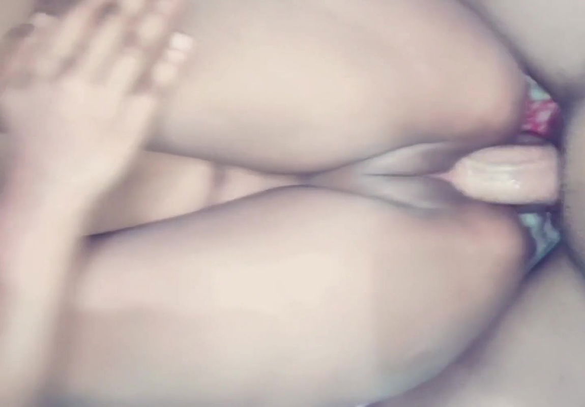 Beautiful cute desi girl first time fucking in hotel with her bf