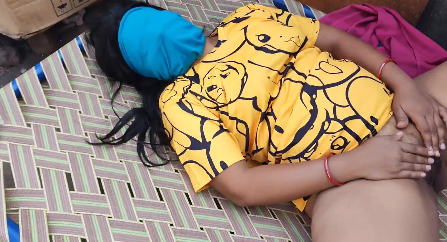 beautiful college girl chut massage sex outdoor sex choda boy Desi girls chut fuck sex fucking Hindi aud