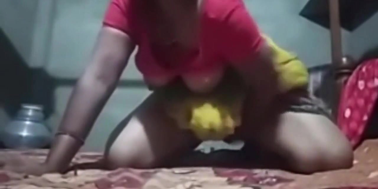 Desi Village girl hot full open fingering