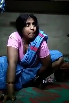 Desi Village girl hot video full open