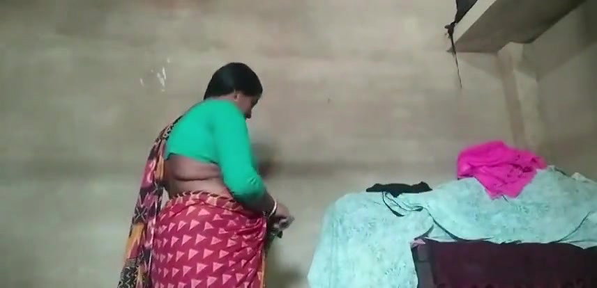 Indian hot girl Japani oil massage