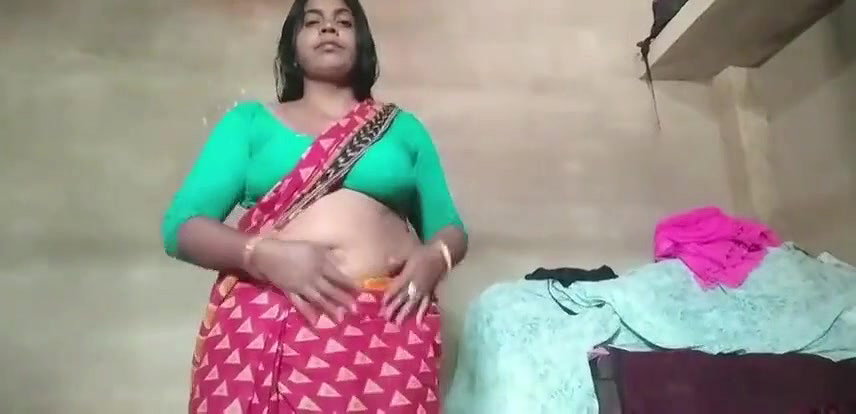 Indian hot girl Japani oil massage