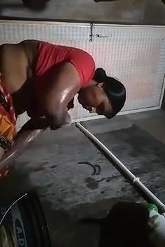 Indian hot house wife bathing video full open