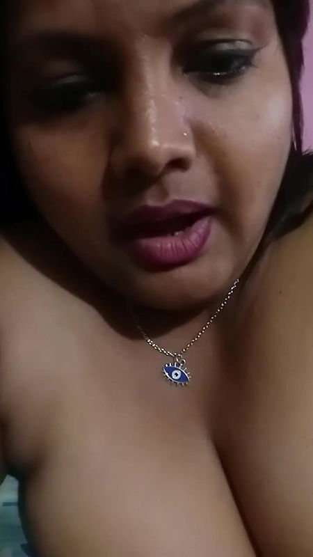 Roji Bhabi Big Boob