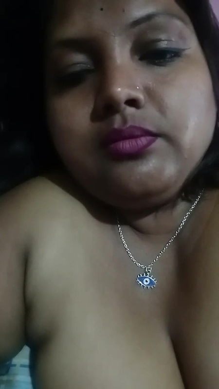 Roji Bhabi Big Boob