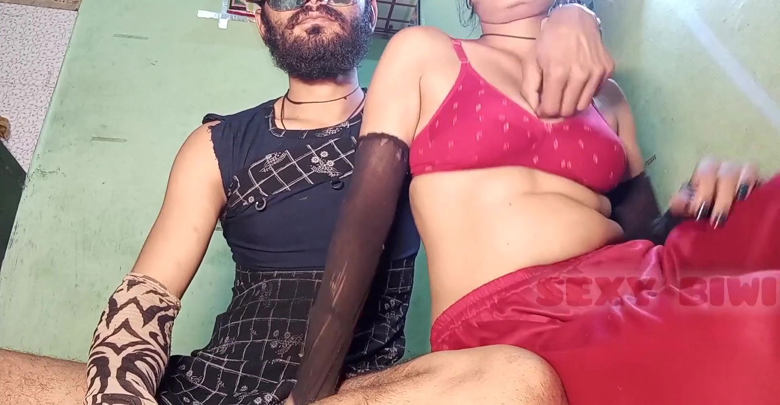 (SEXY BIWI) Kajal Bhabhi urinated in my mouth, after that I fucked Bhabhi in the ass after making her a mare