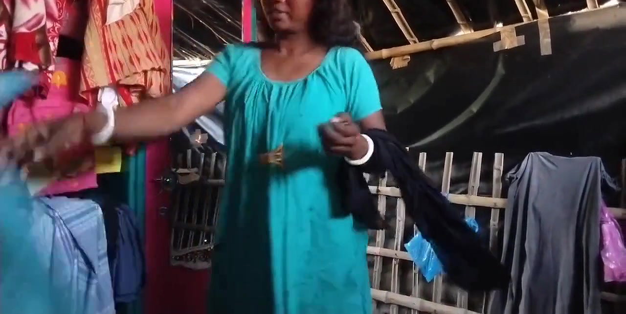 There was no one at home, so Pumi Bhabi left early