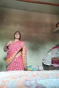 Desi hot performance video Village girl