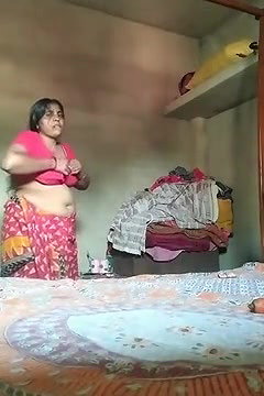 House wife hot scene Indian hot girl