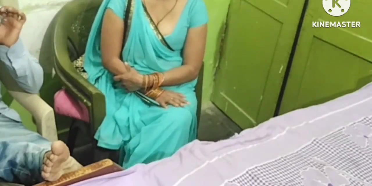 Very cute smart sexy housewife and sexy couple Moti dick and sexy cute gand chudai