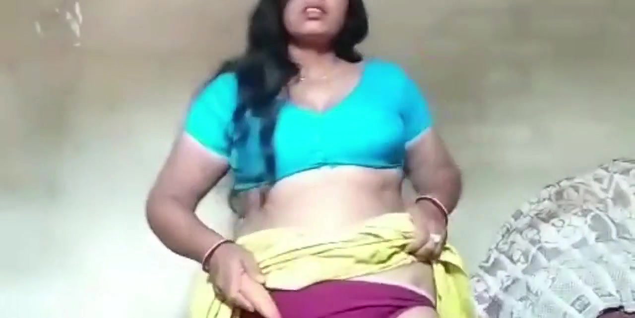 Desi Indian house wife hot scene full video