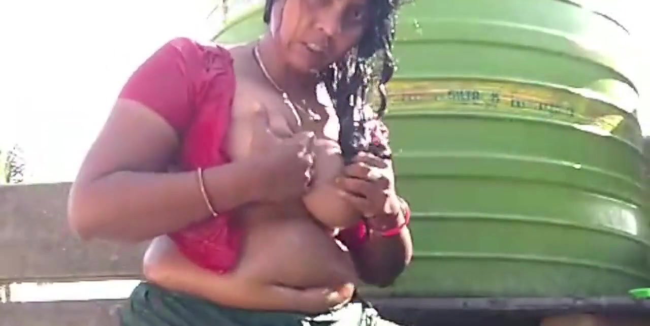 Desi Village house wife bathing video full open