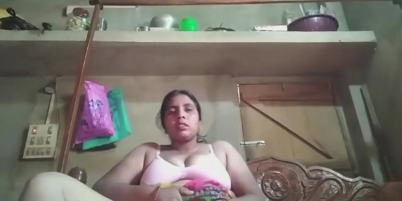 Desi wife hot fingering video full sexy