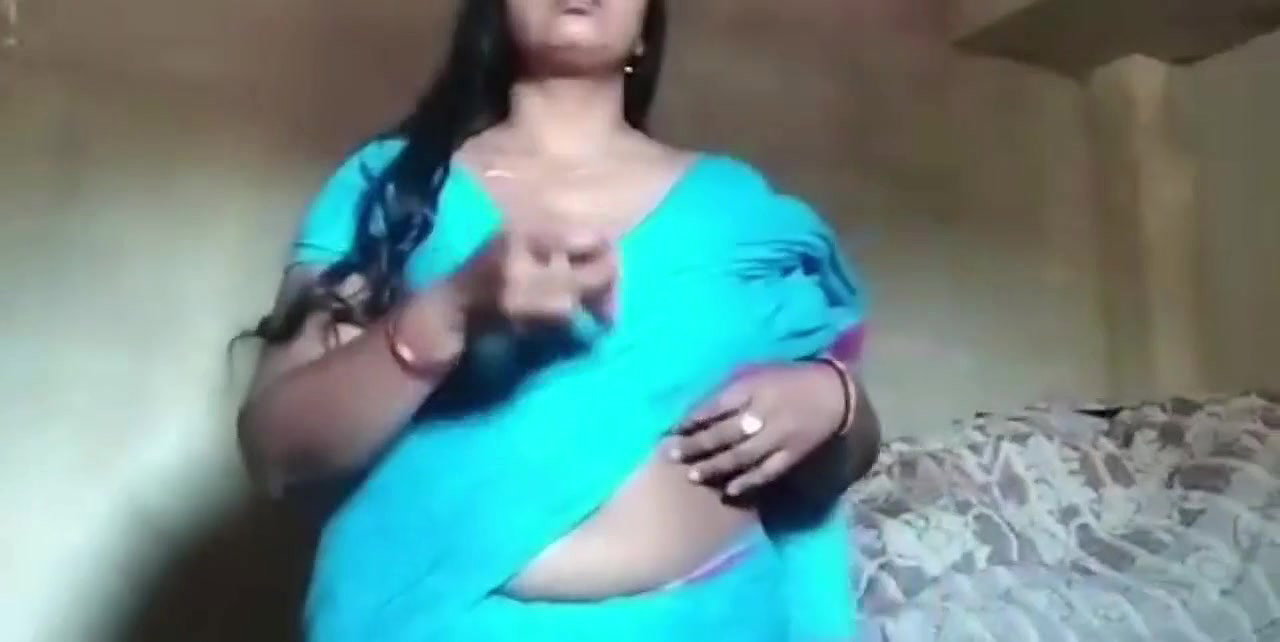 Desi wife hot video Indian house wife sexy video